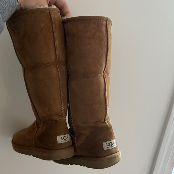 UGG Women's Chestnut Tall Winter Boots - Picture 3 of 4